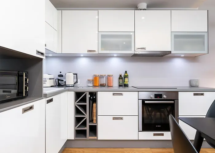 2-Bedroom Apartment With Parking And Balcony Next To Old Town Апартаменты Таллин