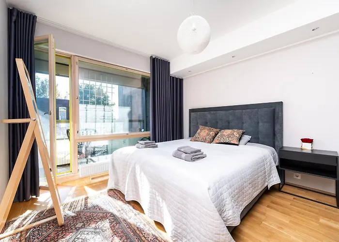 Апартаменты 2-Bedroom Apartment With Parking And Balcony Next To Old Town